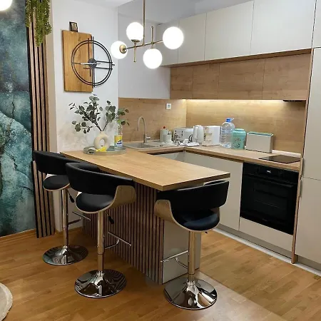 Away From - Your Favourite Apartment! * סקופיה
