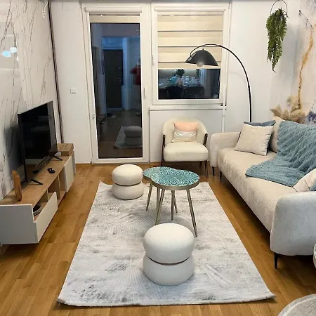 דירה Away From - Your Favourite Apartment! *
